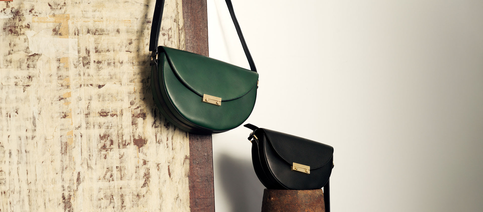 sac rond en cuir agnès b.